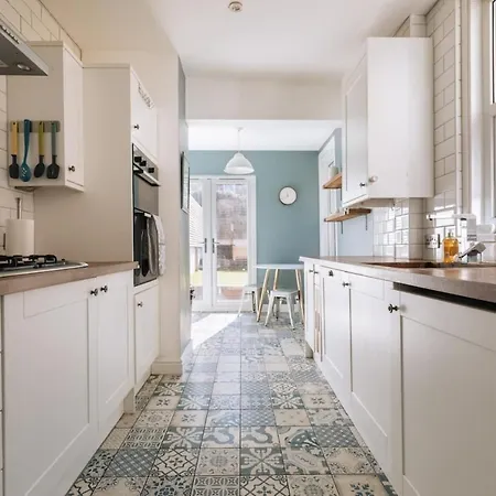 別荘 Spacious & Welcoming 3 Bedroom W Garden Bristol! *