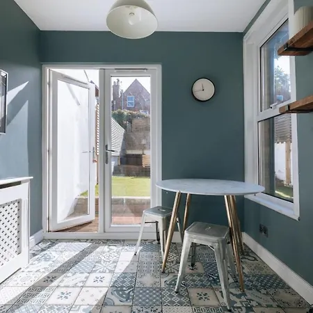 別荘 Spacious & Welcoming 3 Bedroom W Garden Bristol! *