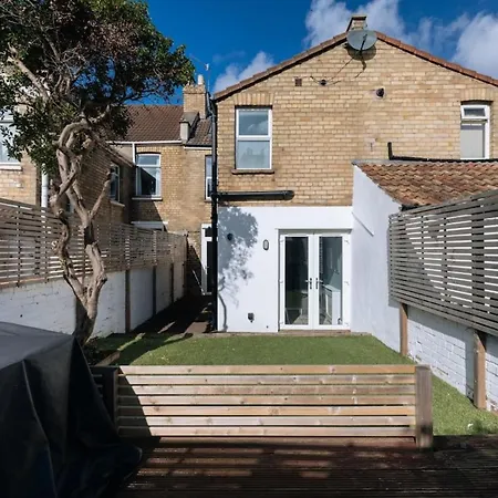Spacious & Welcoming 3 Bedroom W Garden Bristol! Bristol