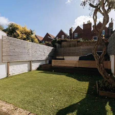 Spacious & Welcoming 3 Bedroom W Garden Bristol!